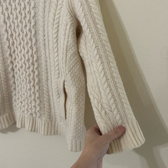 J. Crew Wool Crew Neck Sweater Size Small Lined Pockets Cozy Chunky Knit Women’s - Picture 4 of 8